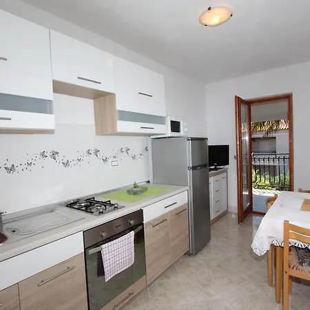 Apartment Stipe